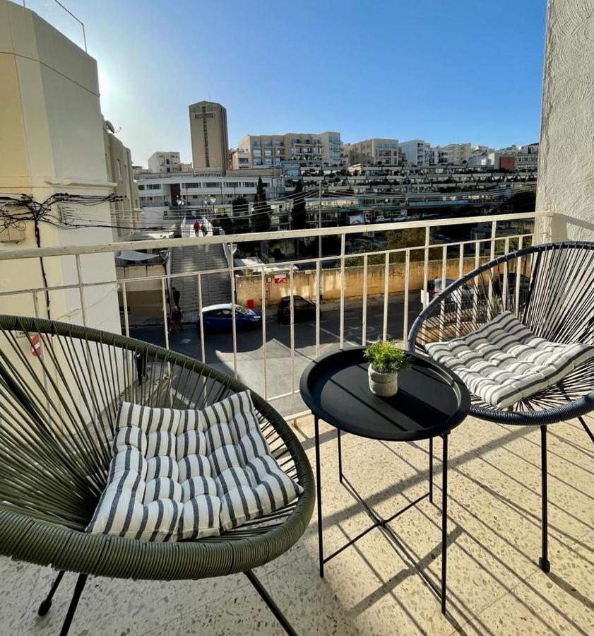 Spinola 3 Bedroom Apartament St. Julian's